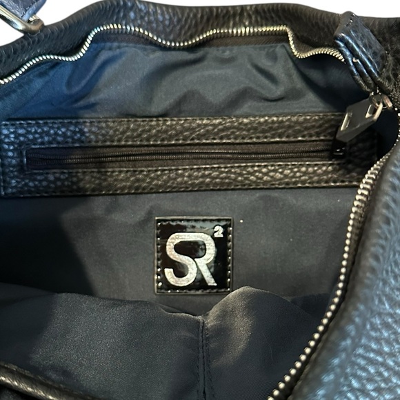 SONDRA ROBERTS SR2 tri color oversized leather crossbody bag black/navy/taupe OS - Picture 4 of 12